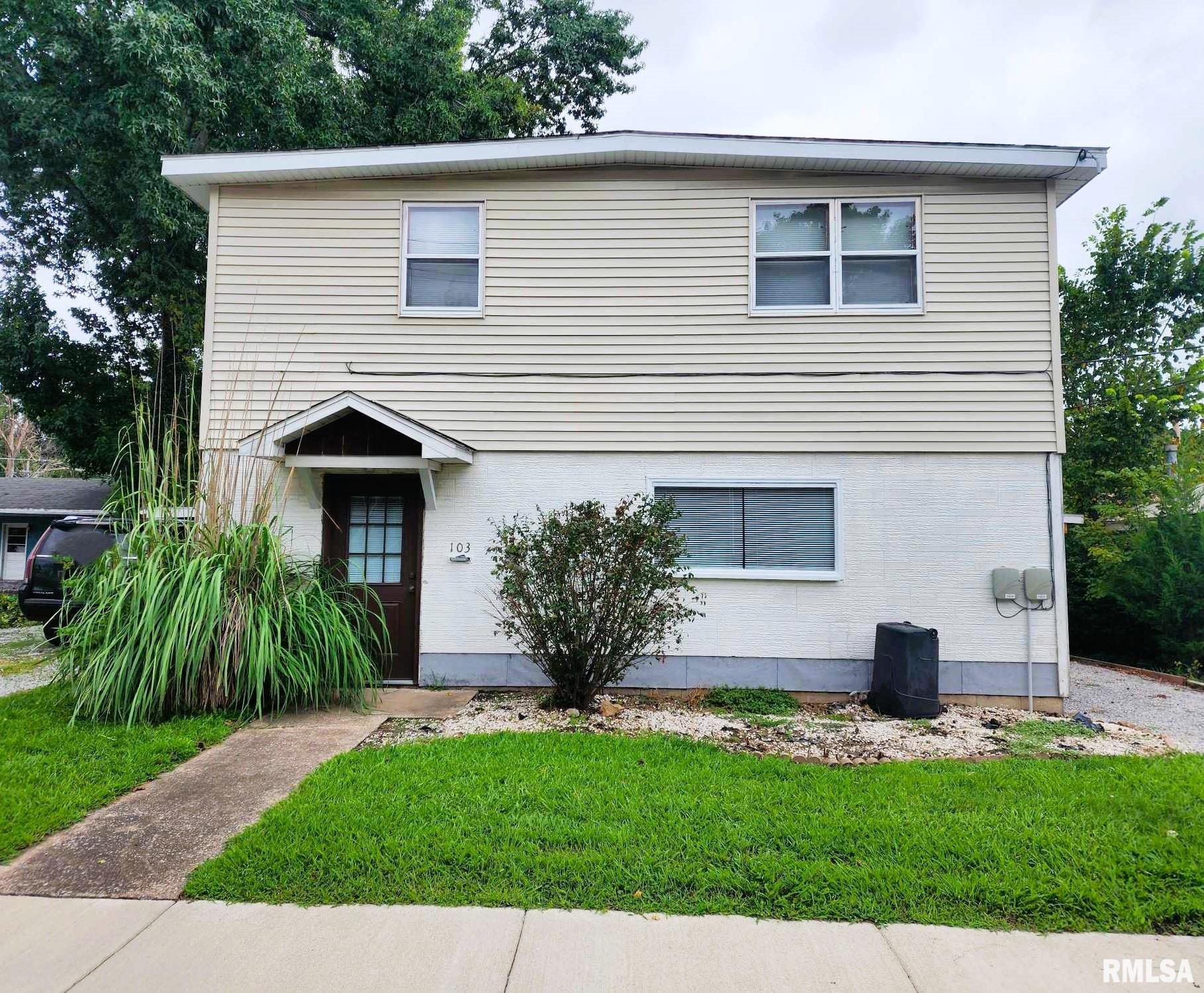 103 West Reed Street Benton, IL 62812 - Photo 1 of 30