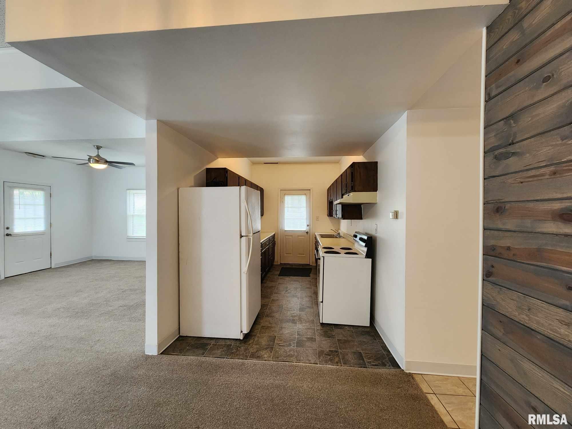 103 West Reed Street Benton, IL 62812 - Photo 12 of 30