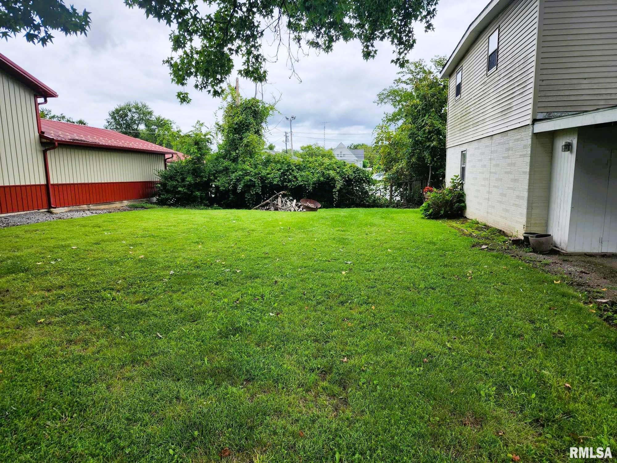 103 West Reed Street Benton, IL 62812 - Photo 7 of 30