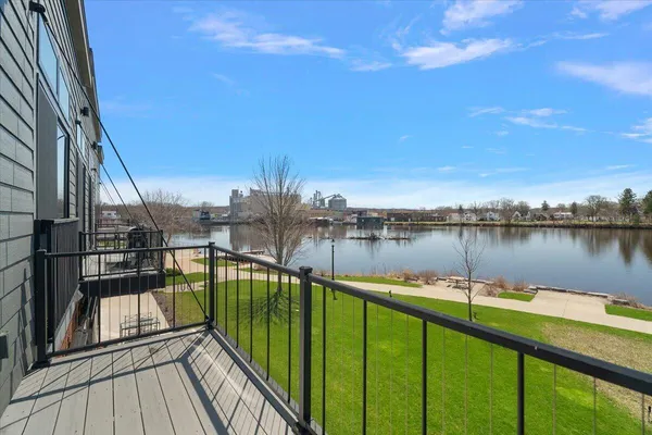 $359,000 | 220 King Street, Unit 10, Lowell, MI 49331