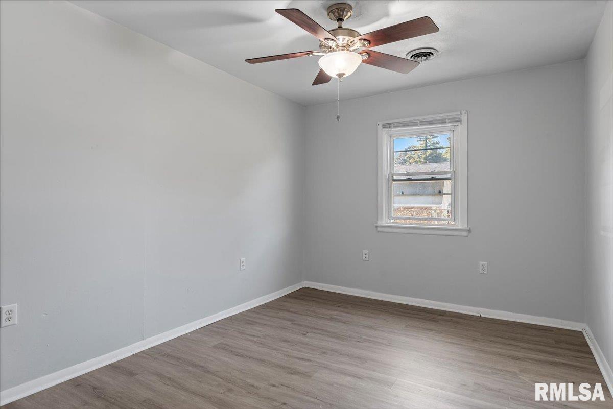 1109 North 32nd Street Springfield, IL 62702 - Photo 11 of 27