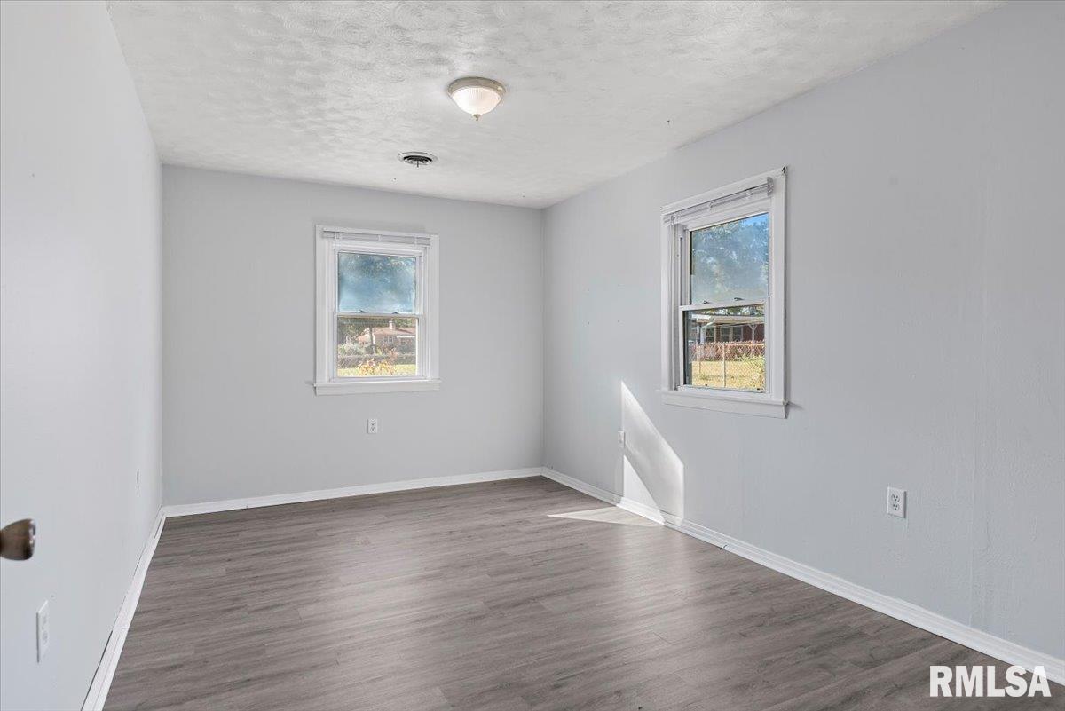 1109 North 32nd Street Springfield, IL 62702 - Photo 13 of 27