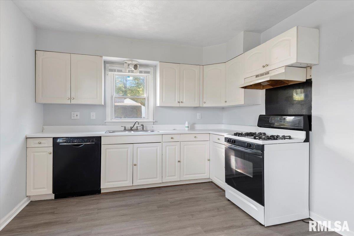 1109 North 32nd Street Springfield, IL 62702 - Photo 6 of 27