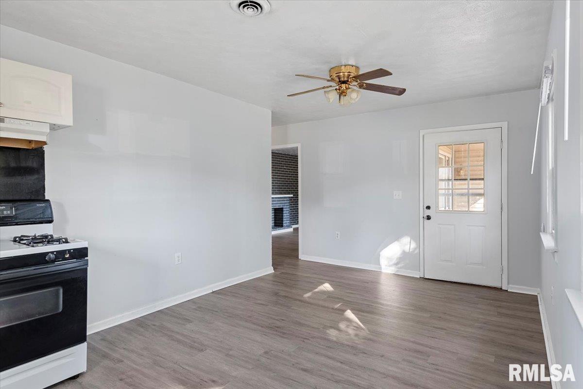 1109 North 32nd Street Springfield, IL 62702 - Photo 7 of 27