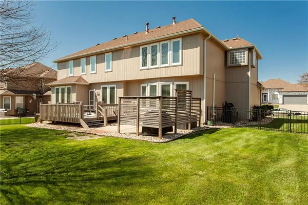 $575,000 | 709 Northeast Twin Brook Drive, Lee's Summit, MO 64086