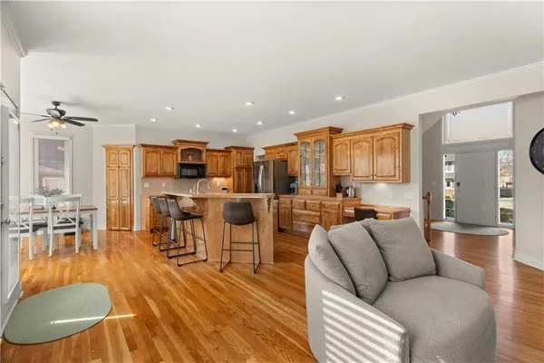 $575,000 | 709 Northeast Twin Brook Drive, Lee's Summit, MO 64086