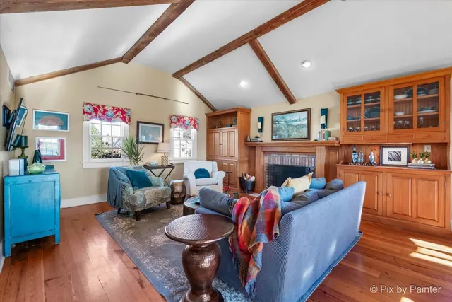 $925,000 | 3N369 LaFox Road, St. Charles, IL 60175