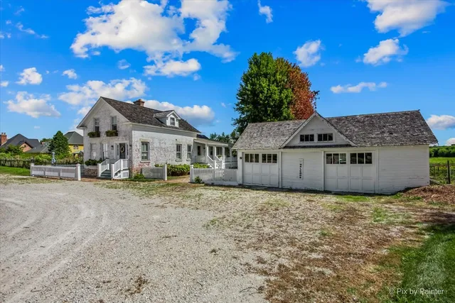 $925,000 | 3N369 LaFox Road, St. Charles, IL 60175