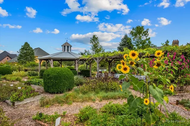 $925,000 | 3N369 LaFox Road, St. Charles, IL 60175