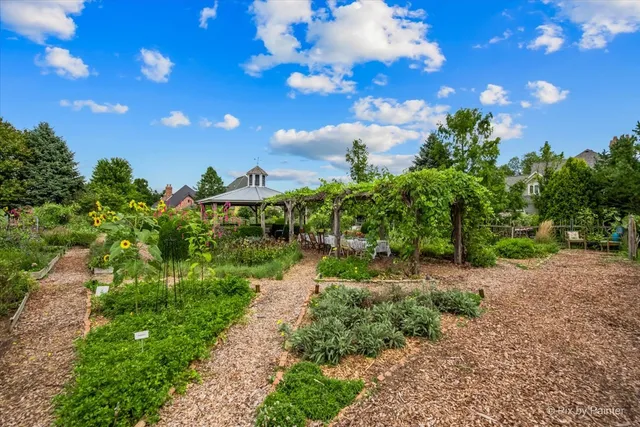 $925,000 | 3N369 LaFox Road, St. Charles, IL 60175