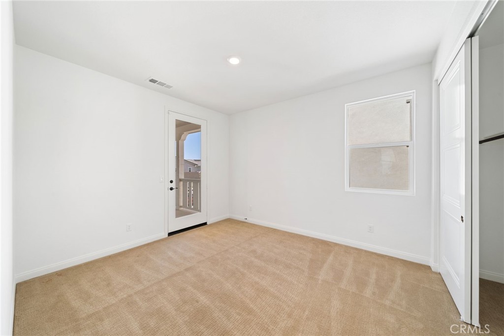 39565 Caladium Drive Temecula, CA 92591 - Photo 32 of 66 an empty room with windows