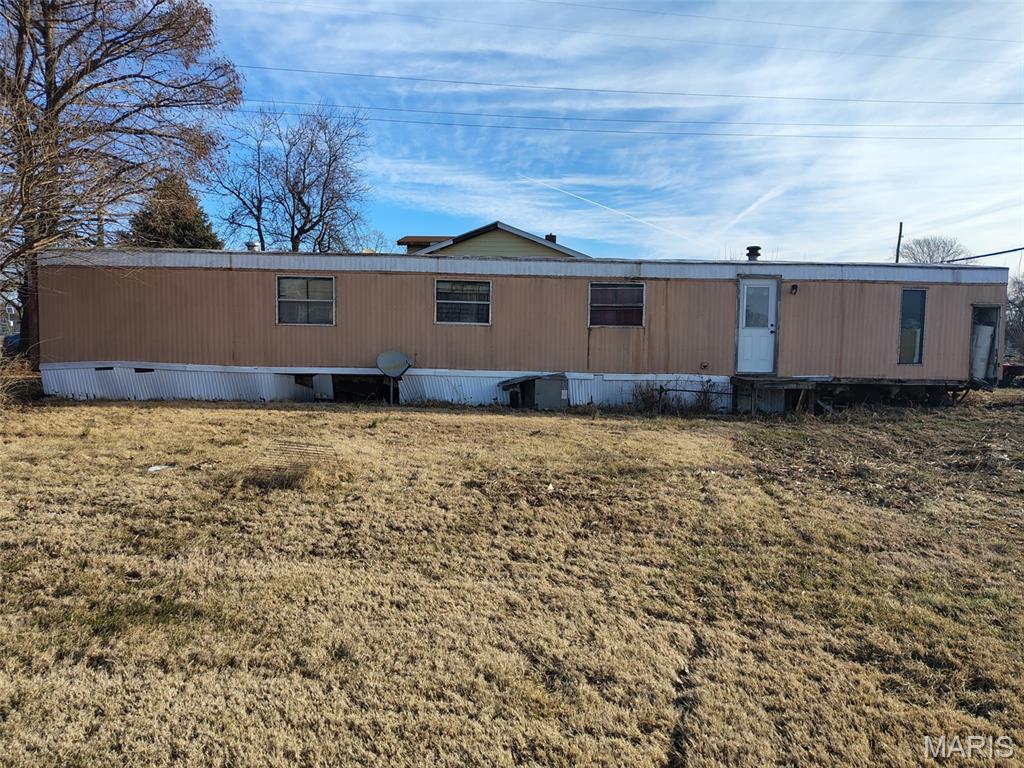 712 Jefferson Street Lovejoy, IL 62059 - Photo 1 of 21