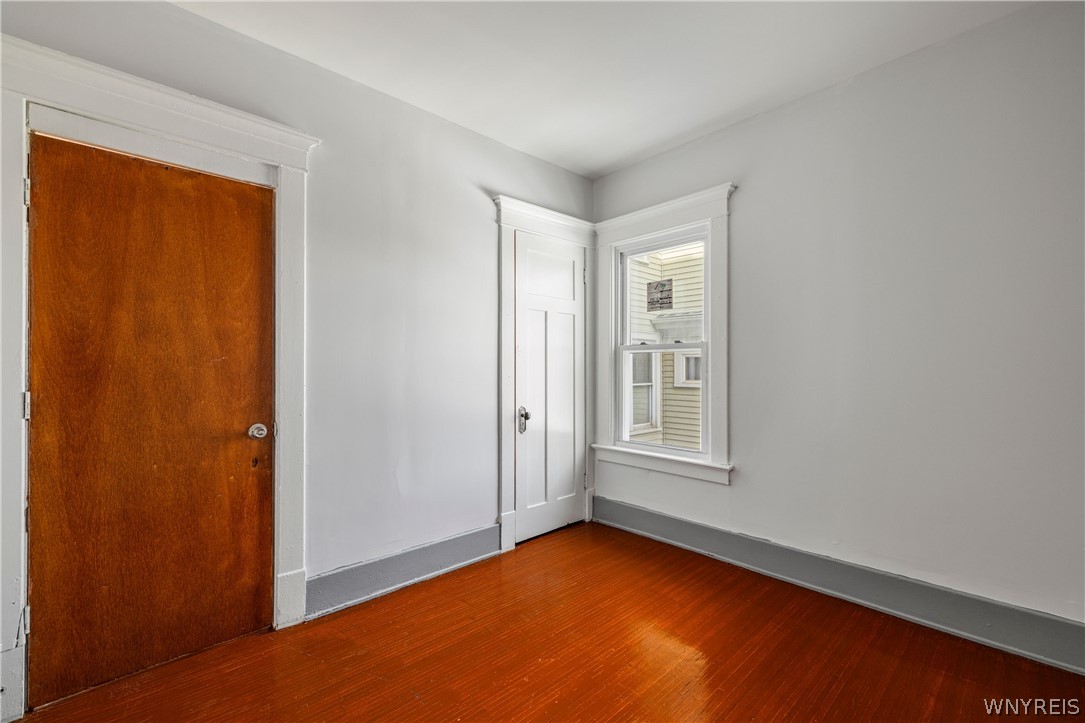 109 Spaulding Street Buffalo, NY 14220 - Photo 2 of 11