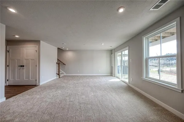 $3,300 | 315 Telluride Lane, Cranberry Township, PA 16066