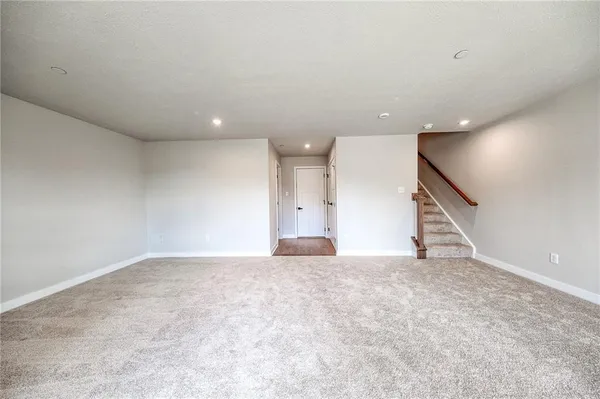 $3,300 | 315 Telluride Lane, Cranberry Township, PA 16066