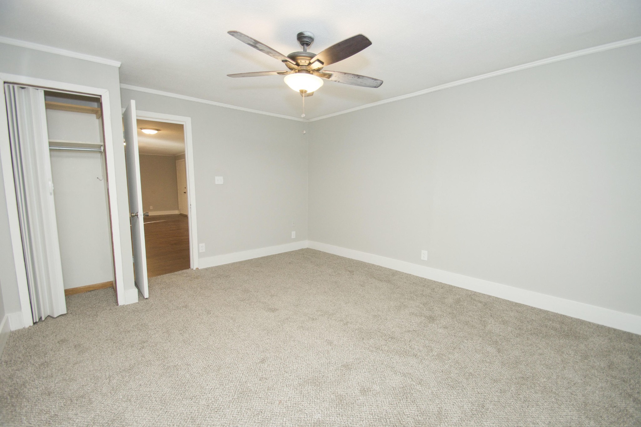 102 Goucher Circle Oak Ridge, TN 37830 - Photo 12 of 37 an empty room with closet and fan