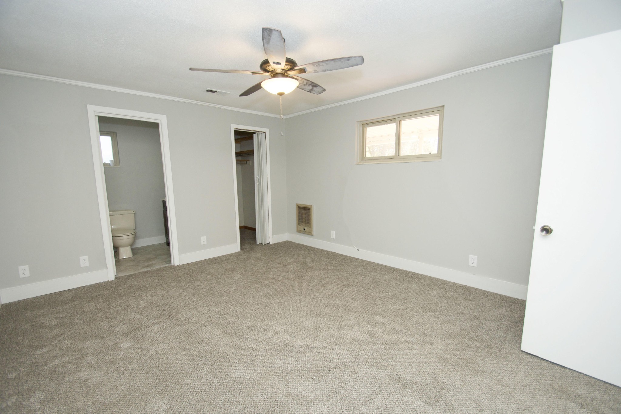 102 Goucher Circle Oak Ridge, TN 37830 - Photo 10 of 37 an empty room with windows and fan