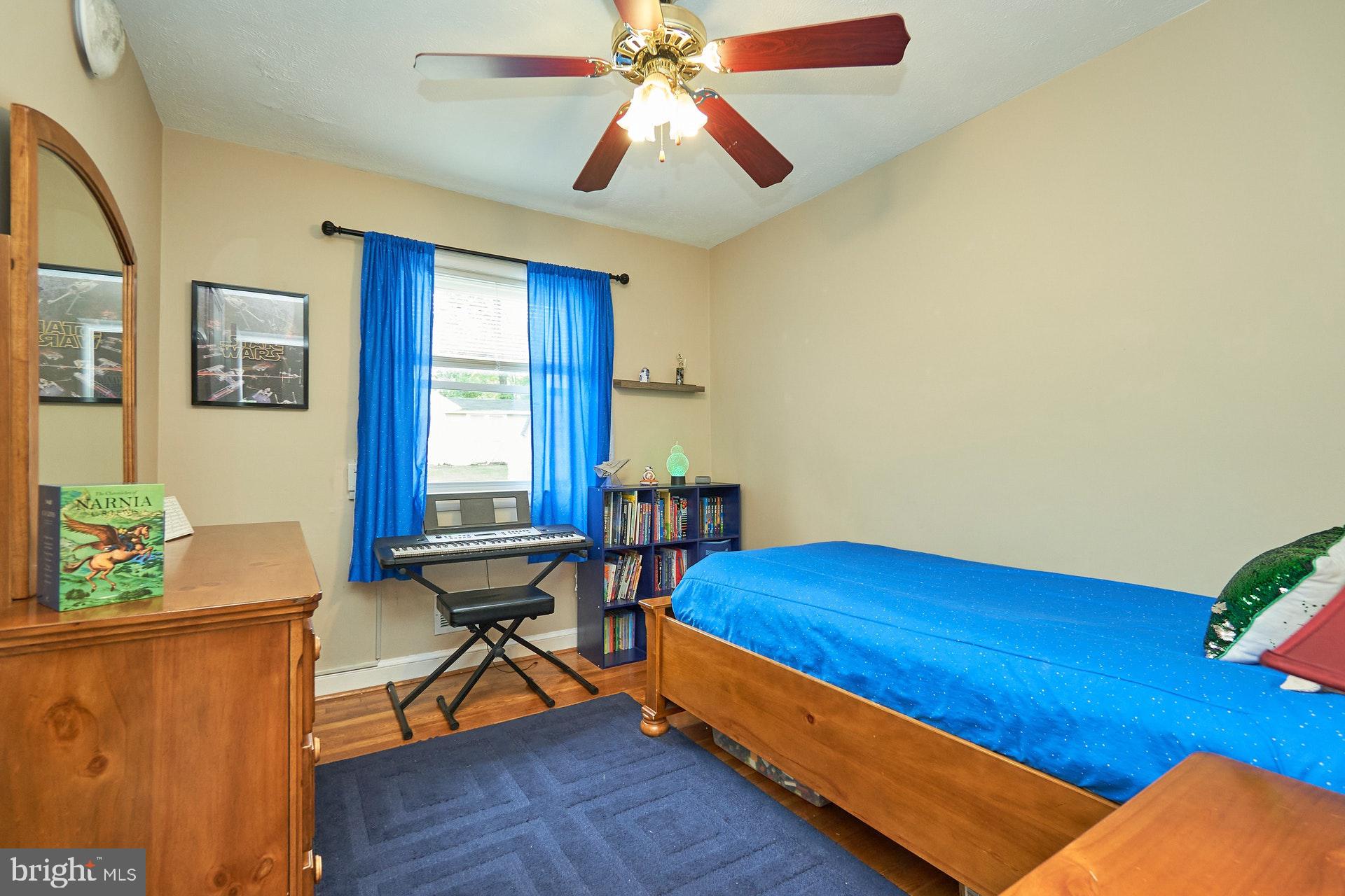 100 Tapawingo Road Southeast Vienna, VA 22180 - Photo 11 of 37 Bedroom #3