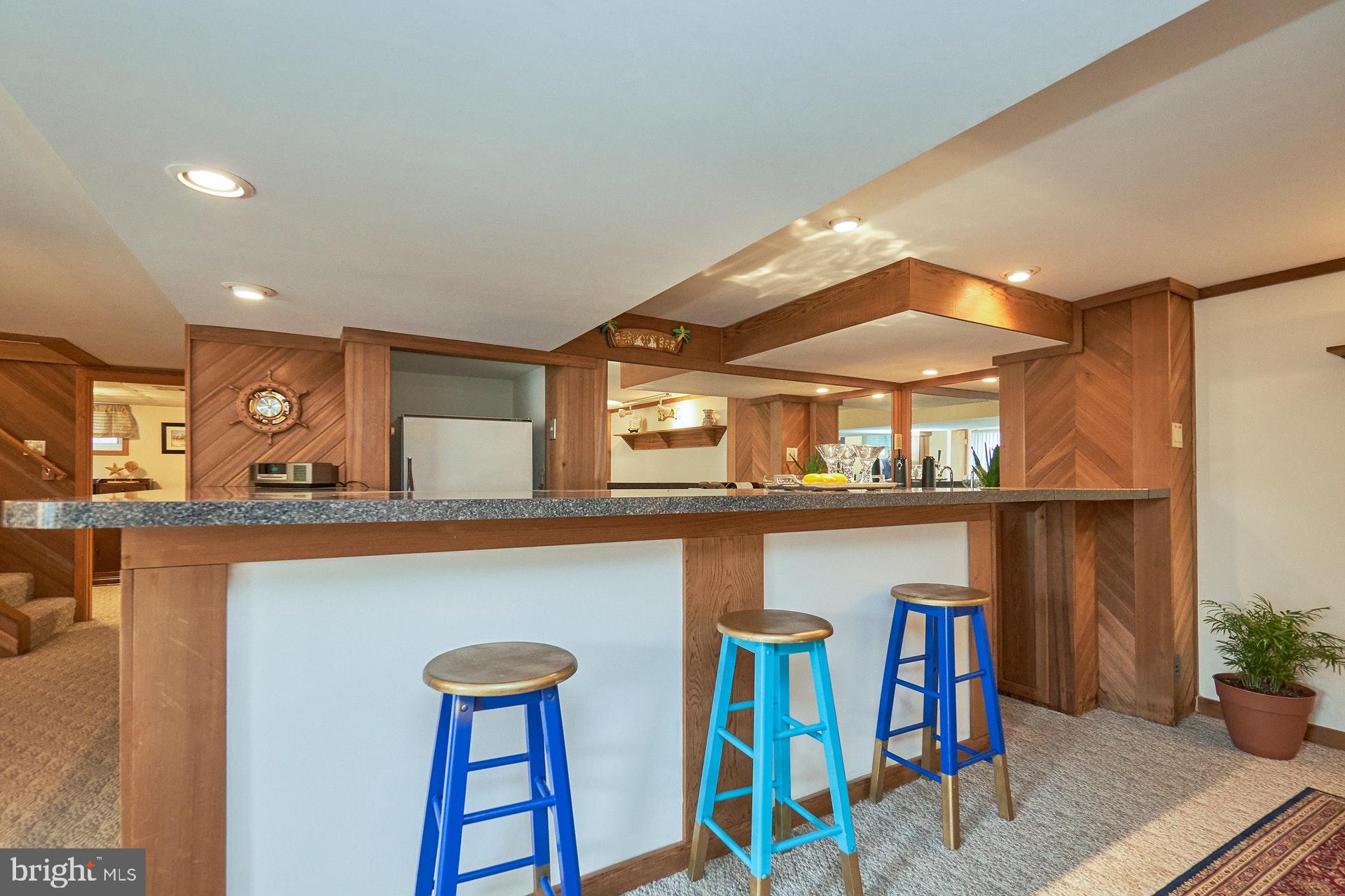 100 Tapawingo Road Southeast Vienna, VA 22180 - Photo 15 of 37 Fabulous Wet Bar