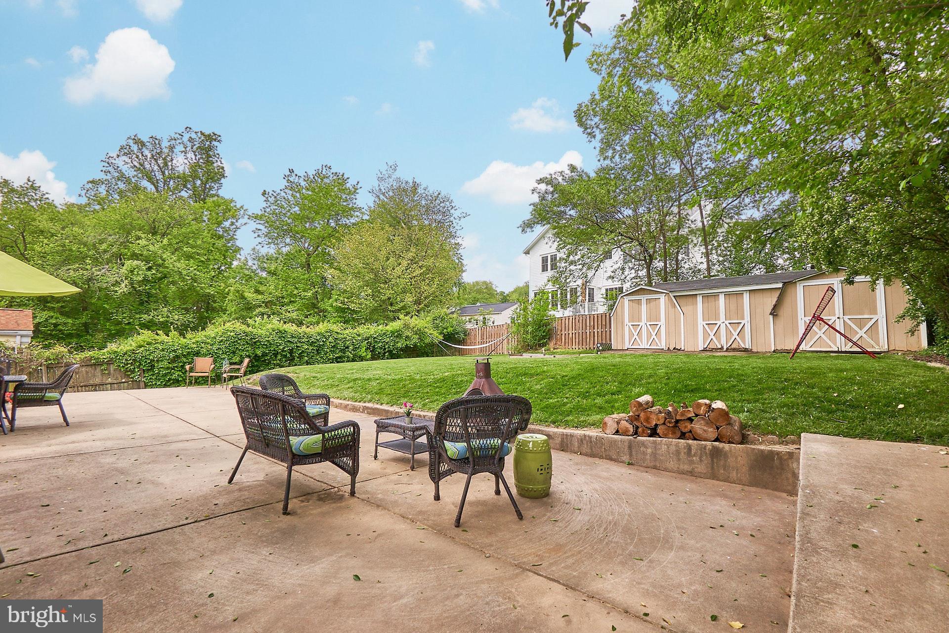 100 Tapawingo Road Southeast Vienna, VA 22180 - Photo 22 of 37 Outdoor living spaces - Enjoy the Large Patio!