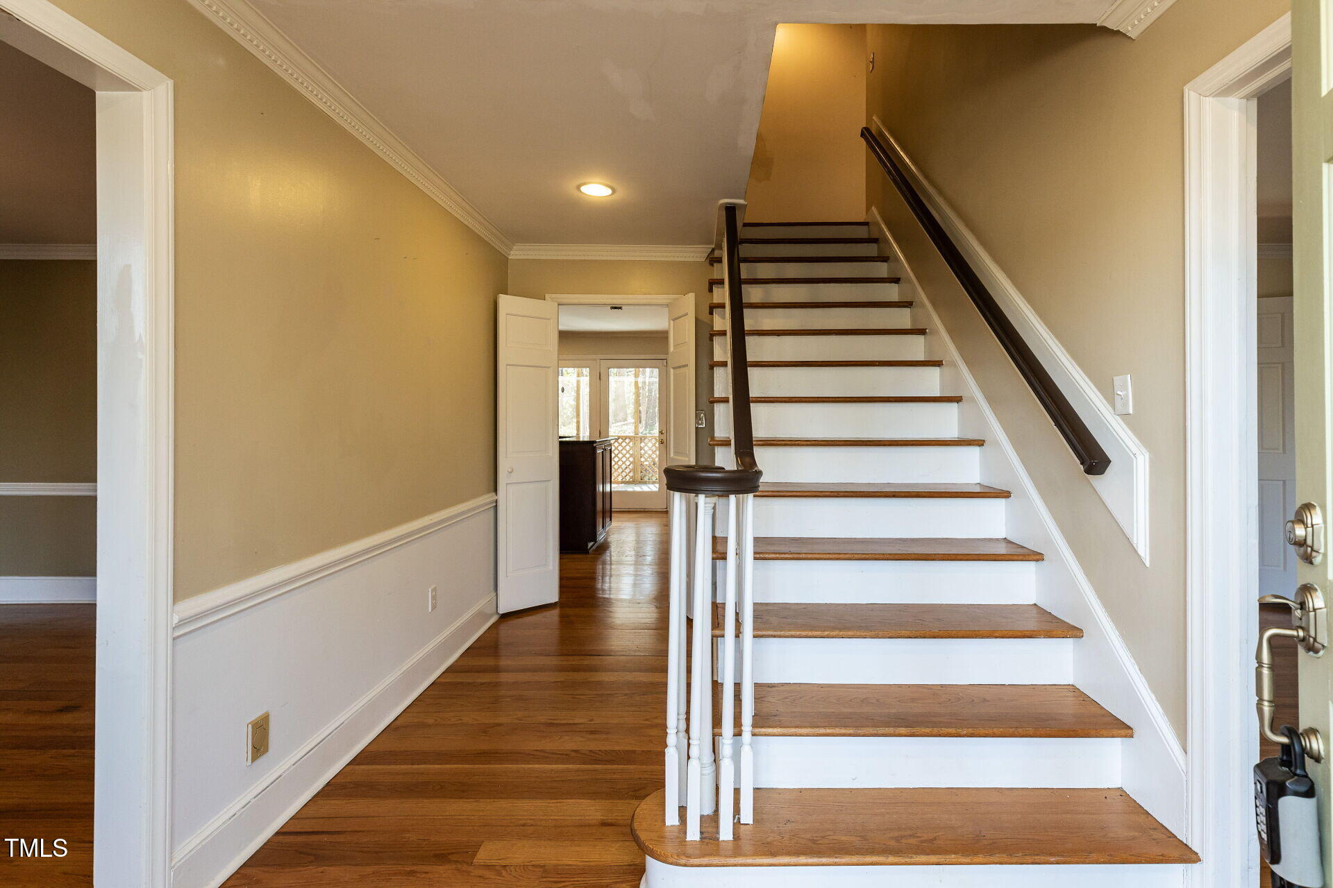 501 Queensferry Road Cary, NC 27511 - Photo 4 of 67 004-1920x1080-foyer-entry
