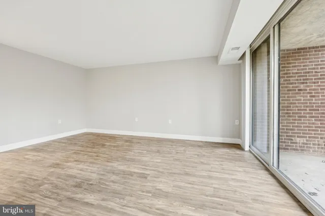 $235,000 | 1410 Northgate Square, Unit 10/1A, Reston, VA 20190