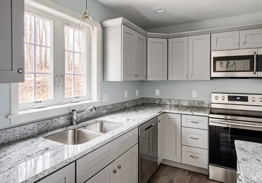 236 Barre Paxton Road, Unit 1 Rutland, MA 01543 - Photo 4 of 23 Gallery Image 4