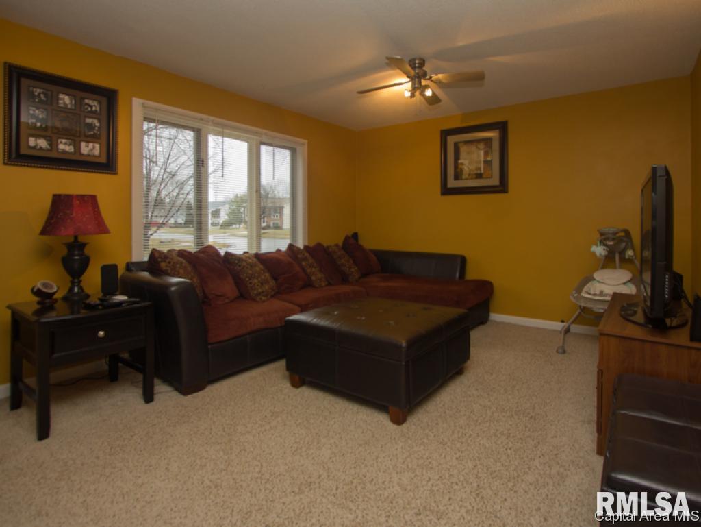 2001 Sudbury Street Springfield, IL 62702 - Photo 13 of 23
