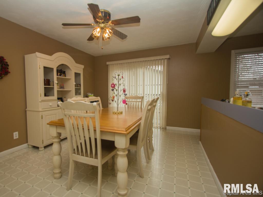 2001 Sudbury Street Springfield, IL 62702 - Photo 8 of 23