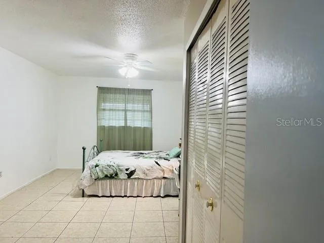 $1,000 | 1100 East Caroline Street, Unit 203, Tavares, FL 32778