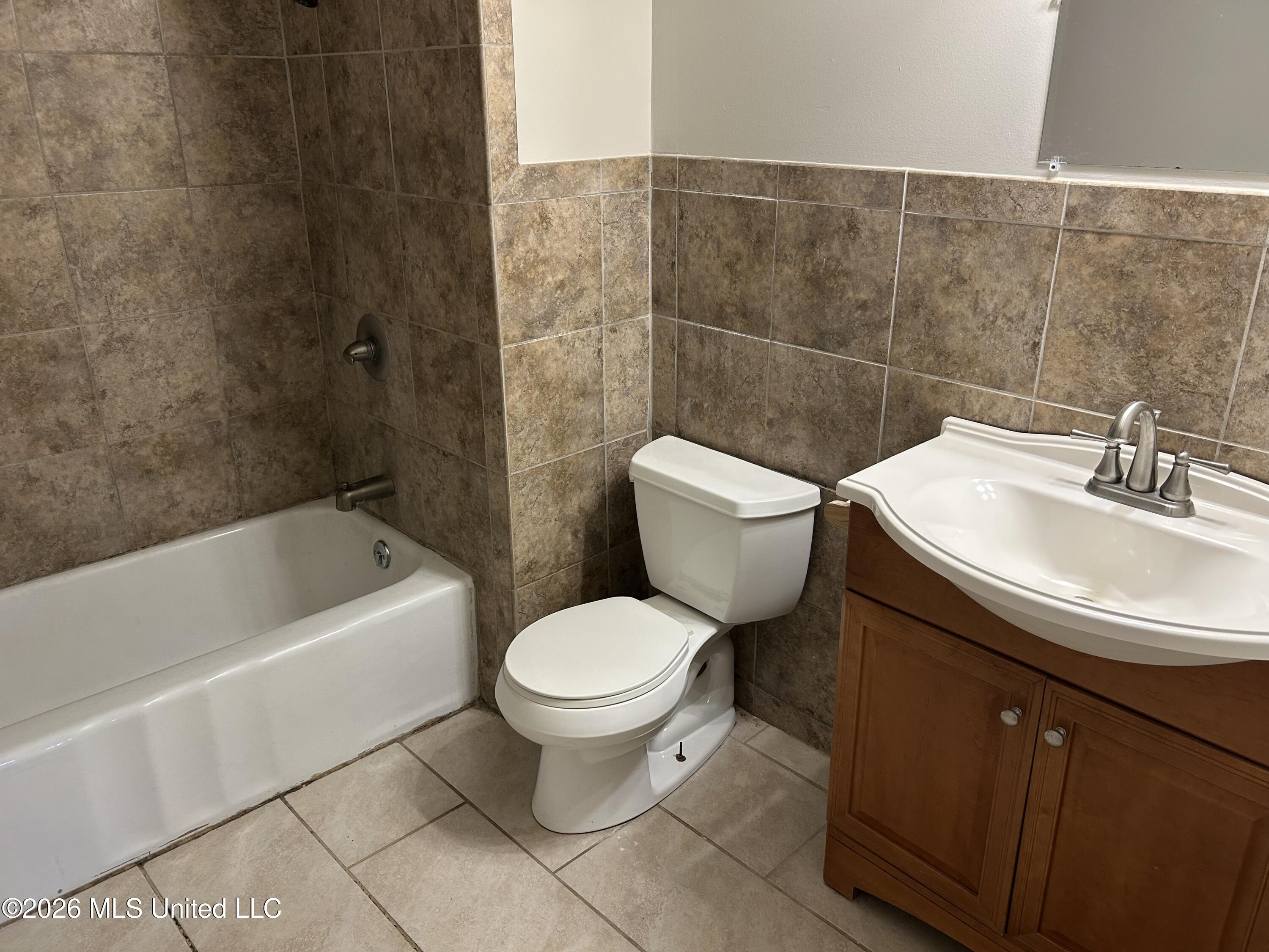 3464 South Red Banks Road Byhalia, MS 38611 - Photo 16 of 27 Photo Apr 07 2026, 3 20 33 PM