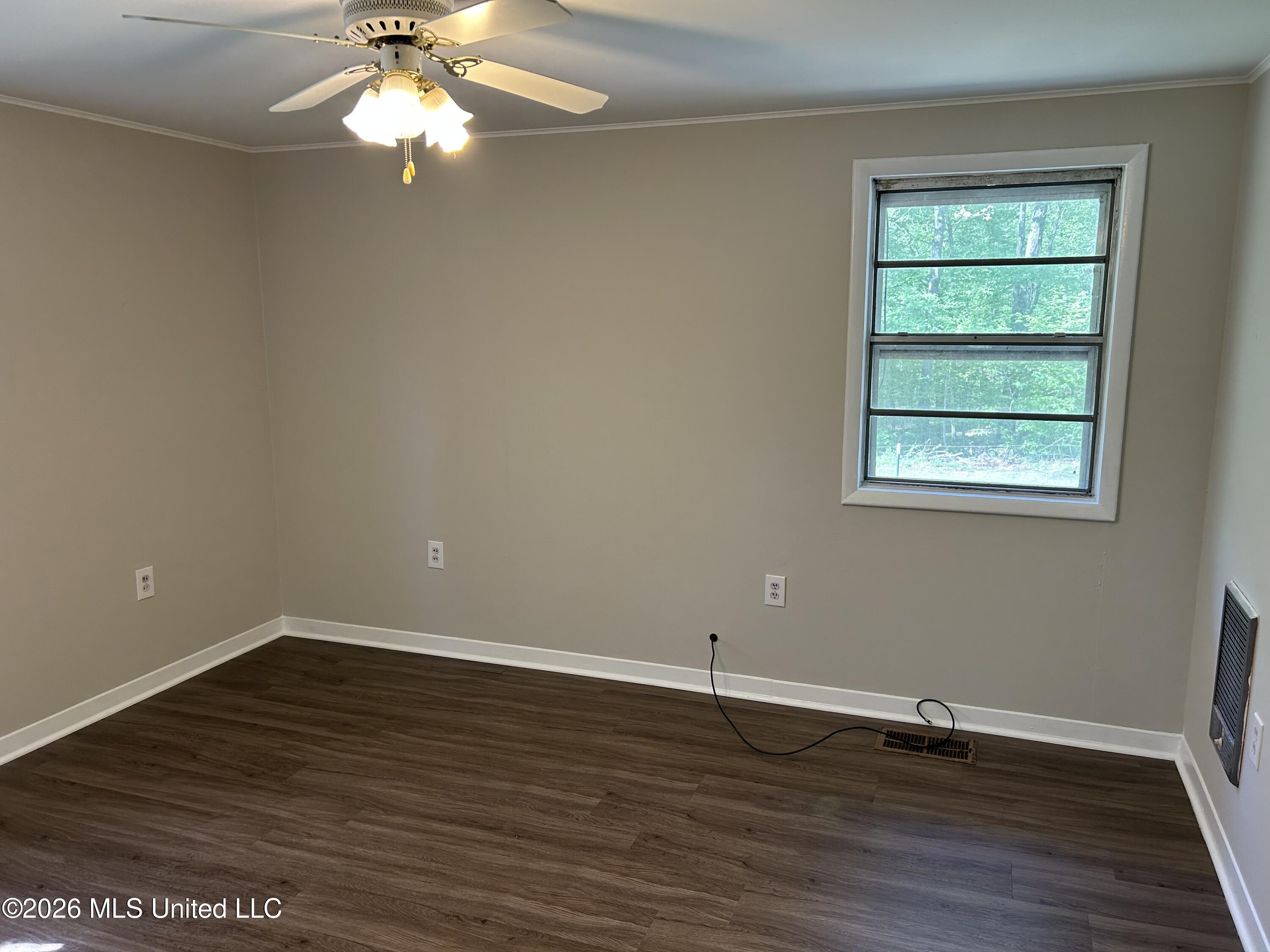 3464 South Red Banks Road Byhalia, MS 38611 - Photo 18 of 27 Photo Apr 07 2026, 3 21 22 PM