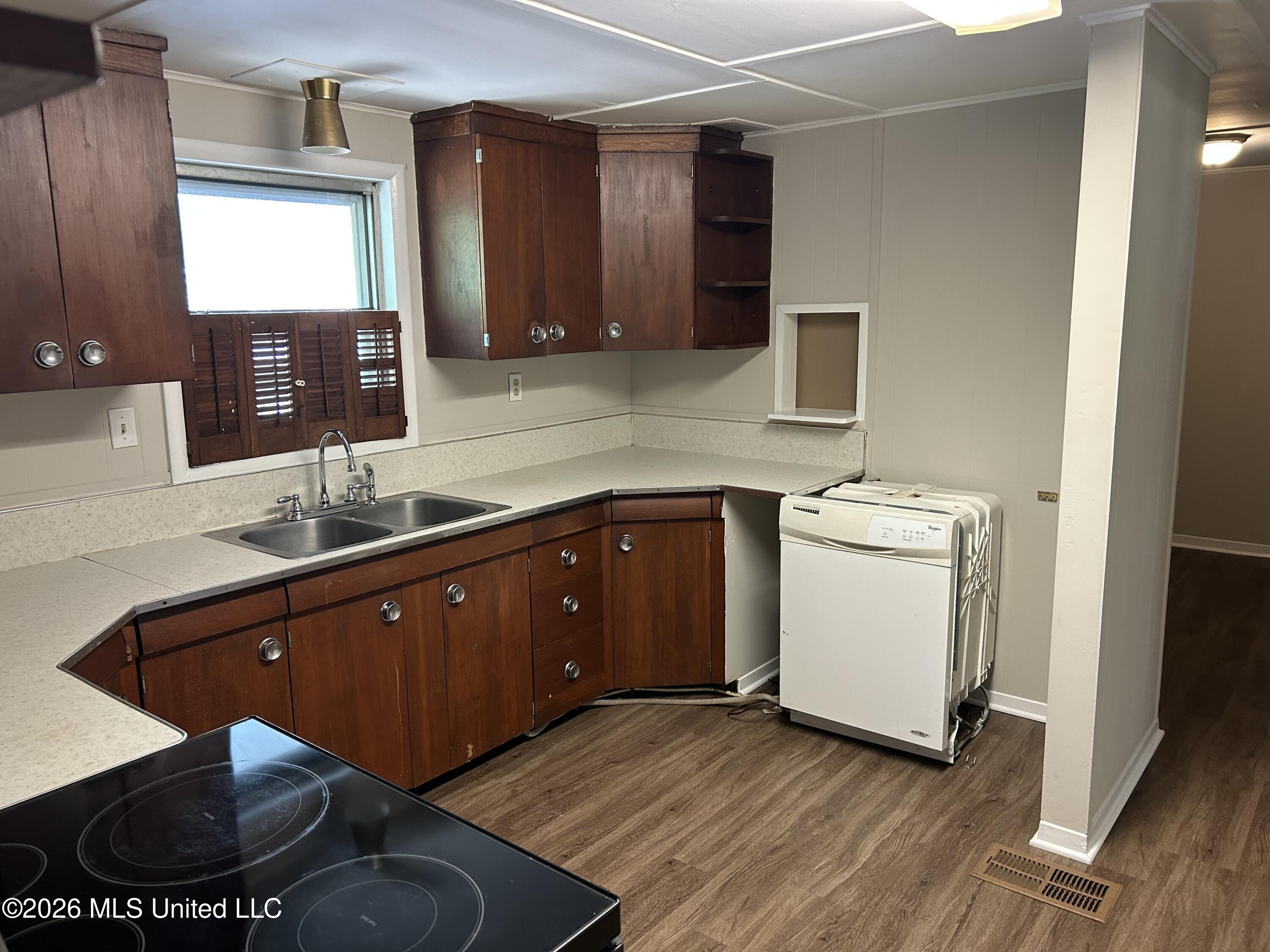 3464 South Red Banks Road Byhalia, MS 38611 - Photo 4 of 27 Photo Apr 07 2026, 3 19 08 PM