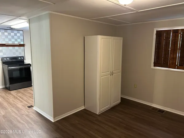 $1,495 | 3464 South Red Banks Road, Byhalia, MS 38611