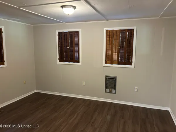 $1,495 | 3464 South Red Banks Road, Byhalia, MS 38611