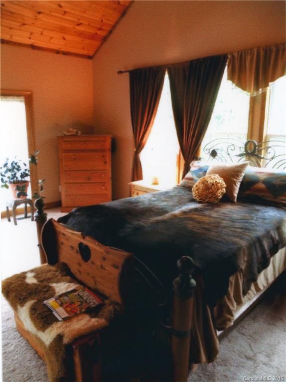 485 Old Fort Road Fairview, NC 28730 - Photo 17 of 24 Gallery Image 17