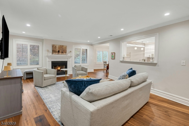 198 Riveredge Drive Chatham, NJ 07928 - Photo 2 of 20