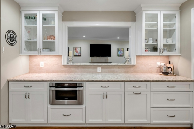 198 Riveredge Drive Chatham, NJ 07928 - Photo 8 of 20