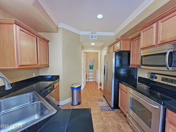 $1,850 | 14575 West Mountain View Boulevard, Unit 323, Surprise, AZ 85374