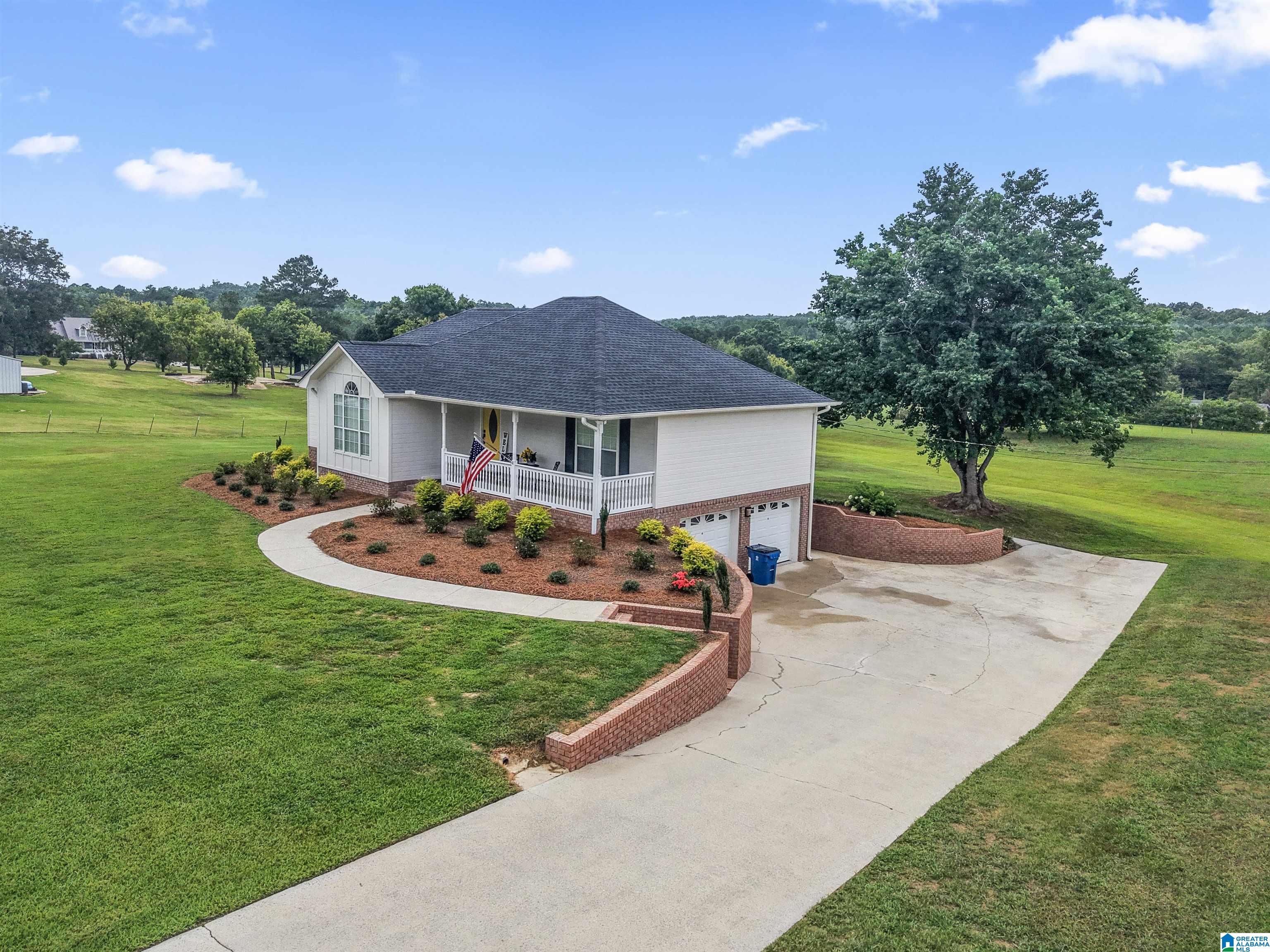 2352 Wallstown Road Hayden, AL 35079 - Photo 3 of 42
