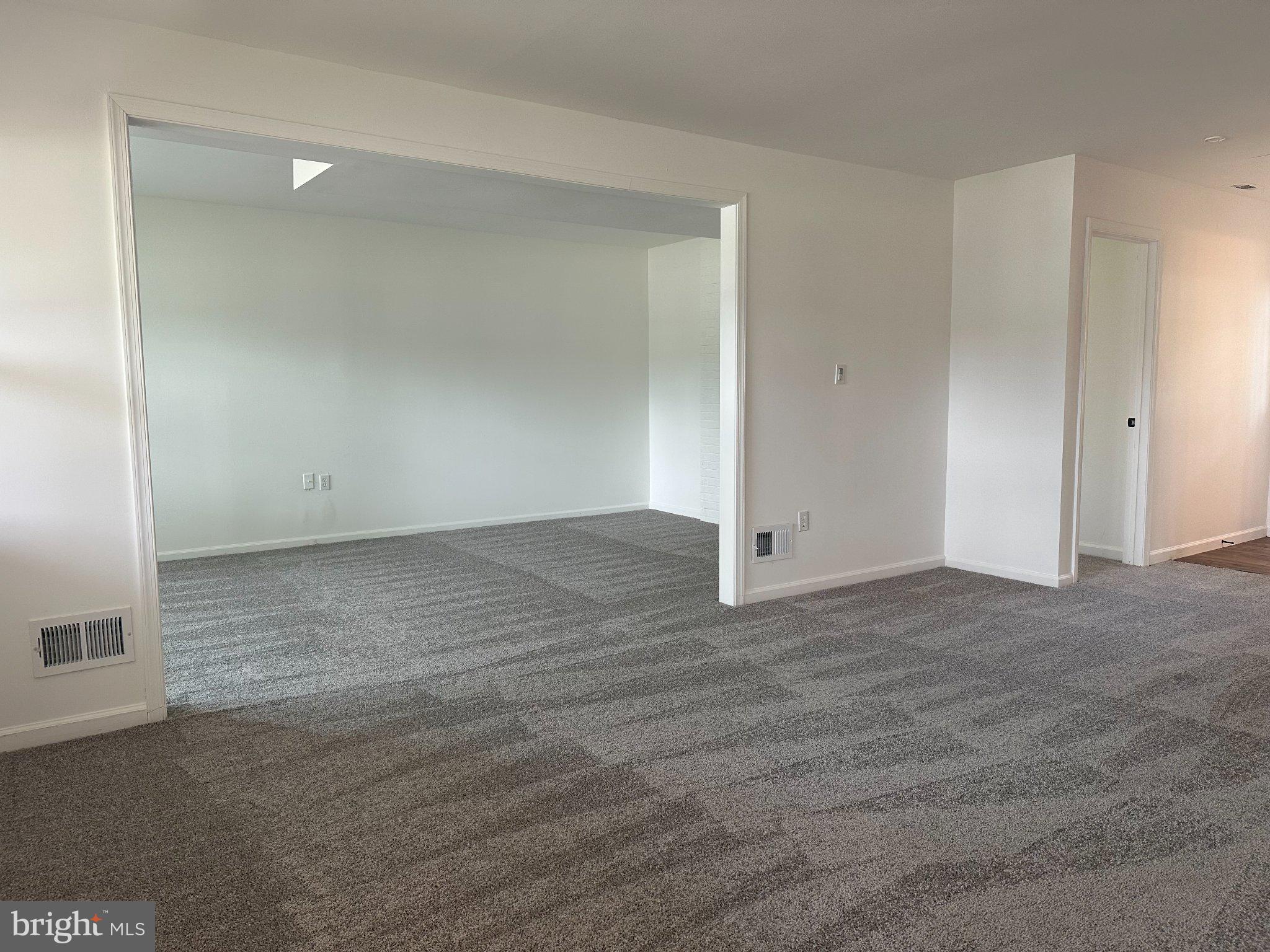 6 Travertine Way Newark, DE 19702 - Photo 8 of 22 a view of an empty room