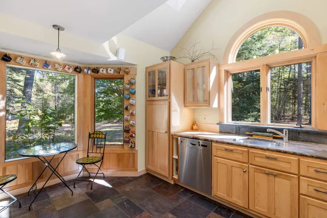 $750,000 | 67 Hoyt Mill Road, Moultonborough, NH 03254