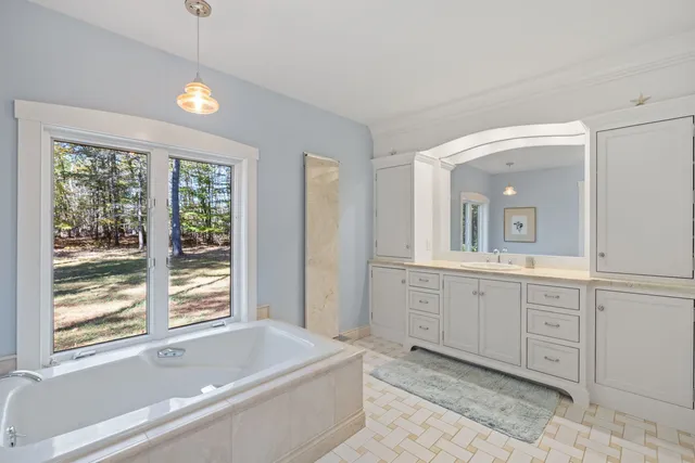 $750,000 | 67 Hoyt Mill Road, Moultonborough, NH 03254