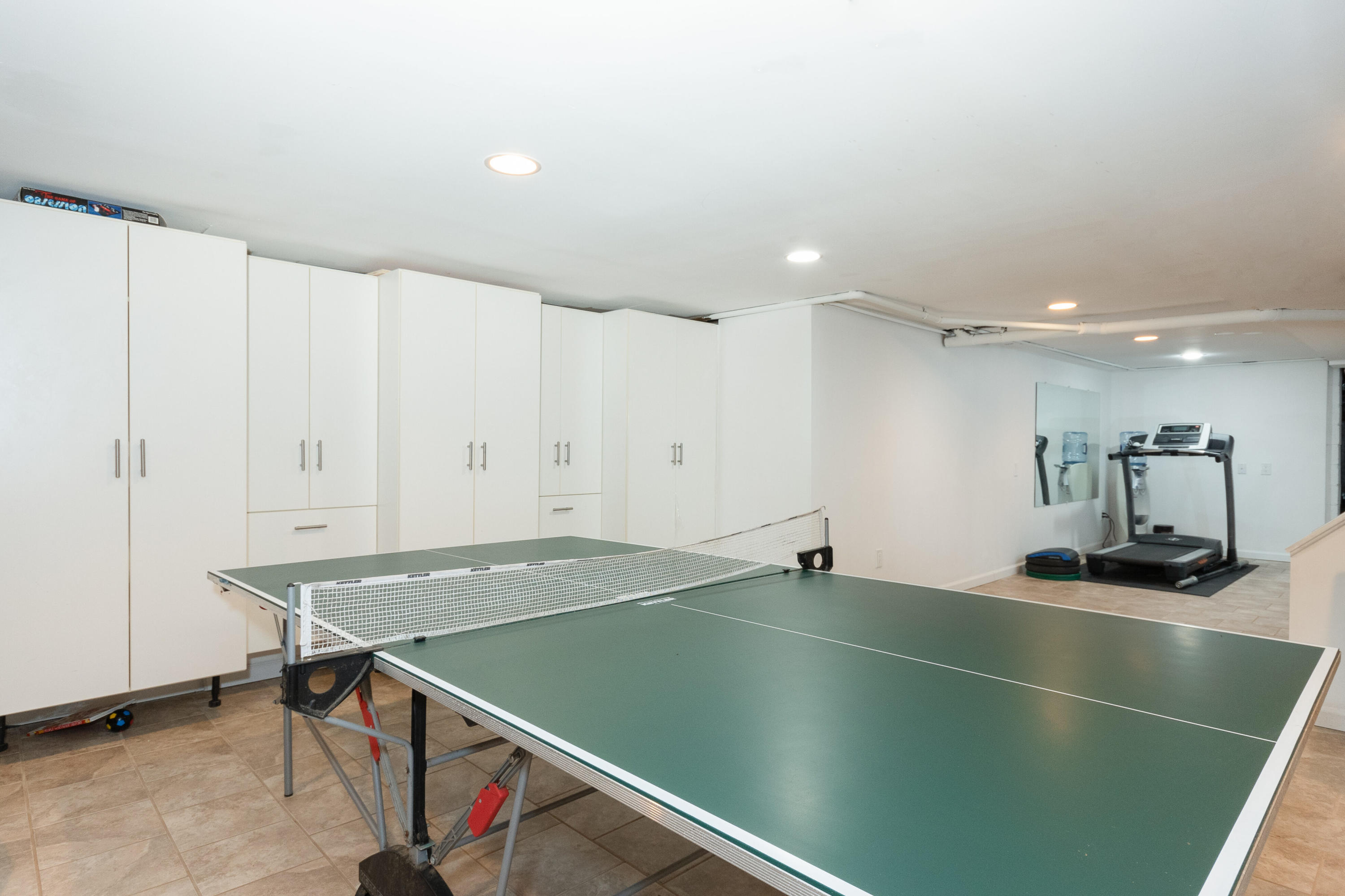 32 Colonial Road New Canaan, CT 06840 - Photo 15 of 22