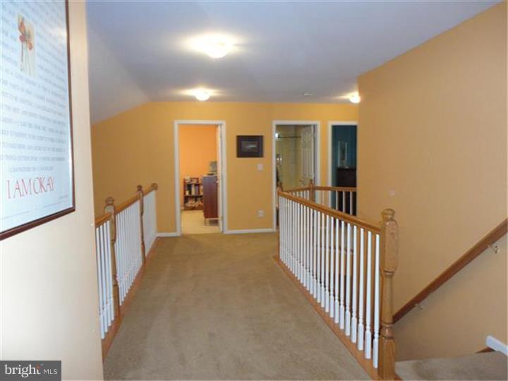 43 Normandy Road Evesham, NJ 08053 - Photo 13 of 25 Hallway