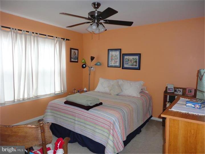 43 Normandy Road Evesham, NJ 08053 - Photo 18 of 25 Bedroom 2