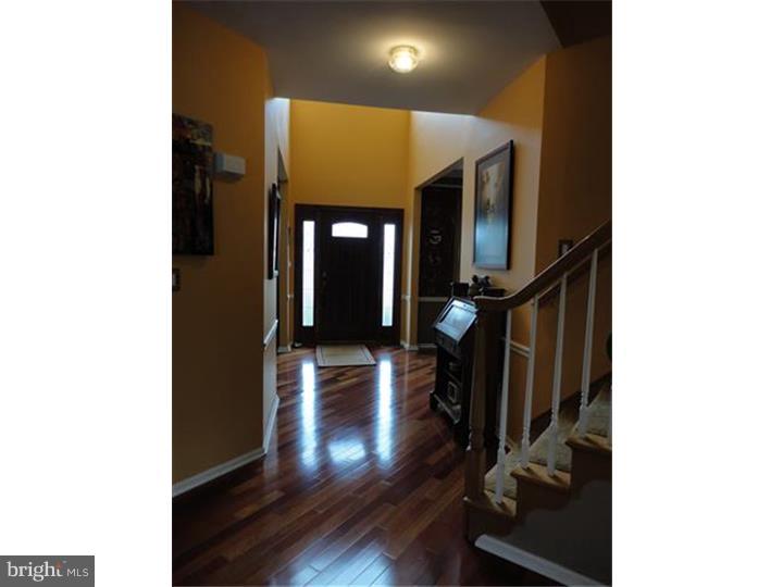 43 Normandy Road Evesham, NJ 08053 - Photo 3 of 25 Foyer