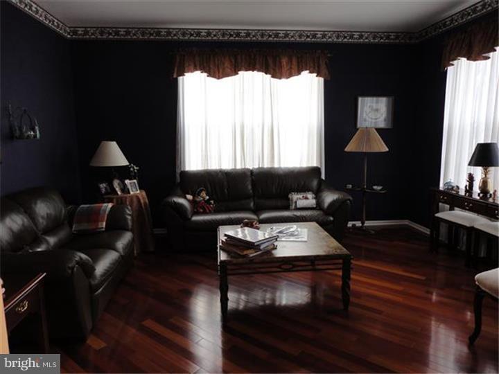 43 Normandy Road Evesham, NJ 08053 - Photo 5 of 25 Office / Study