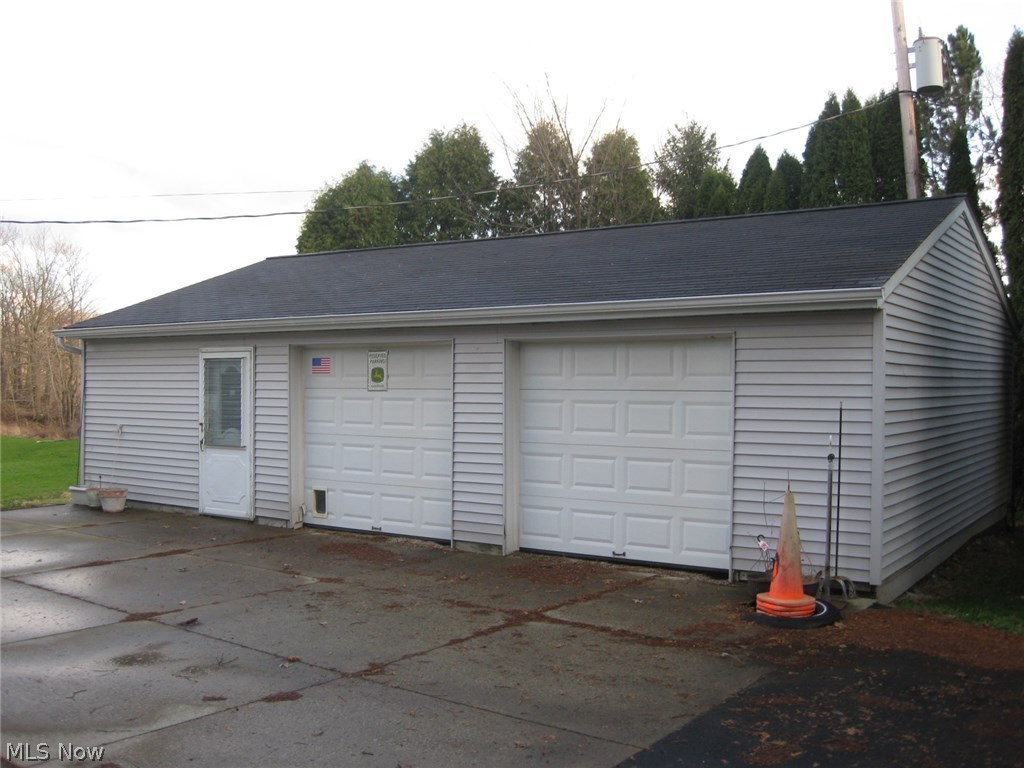 7795 Hartman Road Wadsworth, OH 44281 - Photo 13 of 16