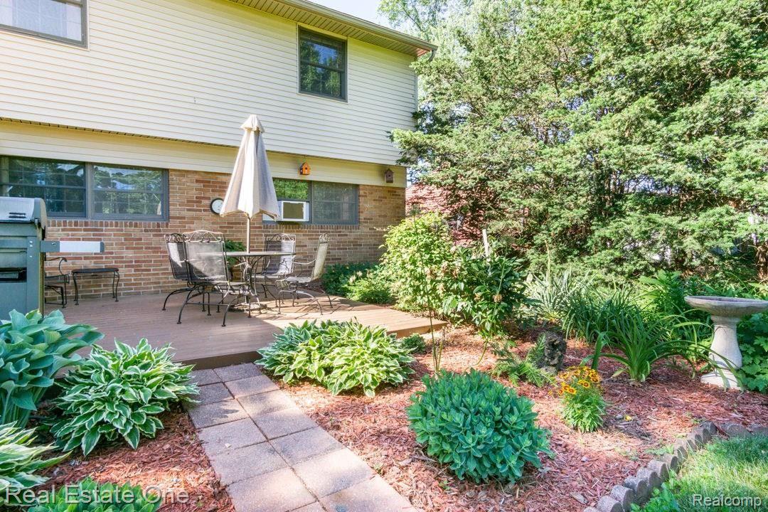 10 Wendelton Road Troy, MI 48084 - Photo 21 of 29 10-Wendelton-24.jpg